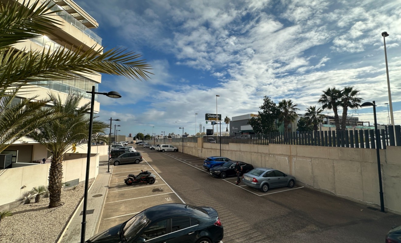 Wederverkoop - Apartment / flat - Orihuela Costa - Los Dolses
