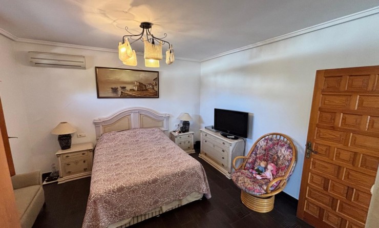 Revente - Villa / Detached - Ciudad Quesada - CENTRO