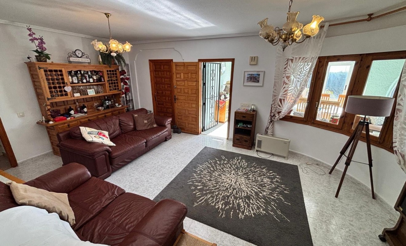 Revente - Villa / Detached - Ciudad Quesada - CENTRO