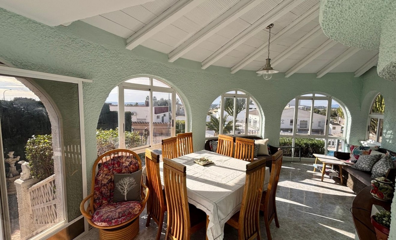 Revente - Villa / Detached - Ciudad Quesada - CENTRO