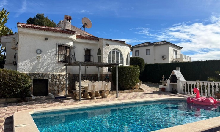 Revente - Villa / Detached - Ciudad Quesada - CENTRO