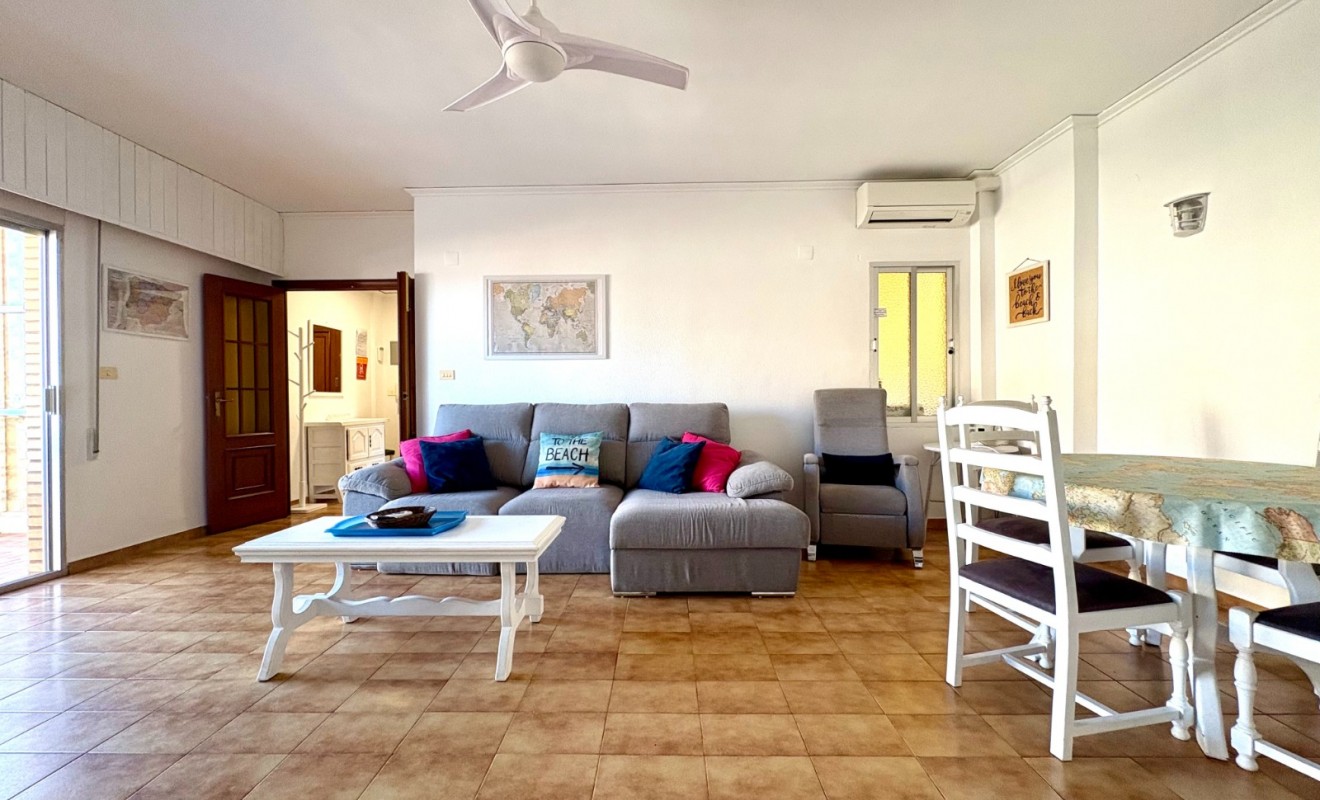 Wederverkoop - Apartment / flat - Denia - Les Marines - Las Marinas