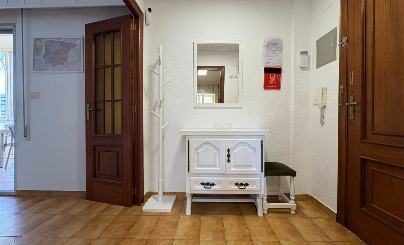 Wederverkoop - Apartment / flat - Denia - Les Marines - Las Marinas