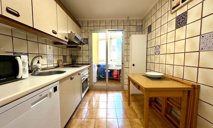 Wederverkoop - Apartment / flat - Denia - Les Marines - Las Marinas