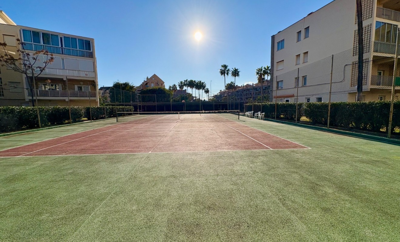 Wederverkoop - Apartment / flat - Denia - Les Marines - Las Marinas