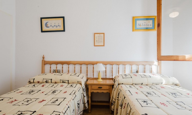 Wederverkoop - Bungalow - Torrevieja - Playa de los Naufragos