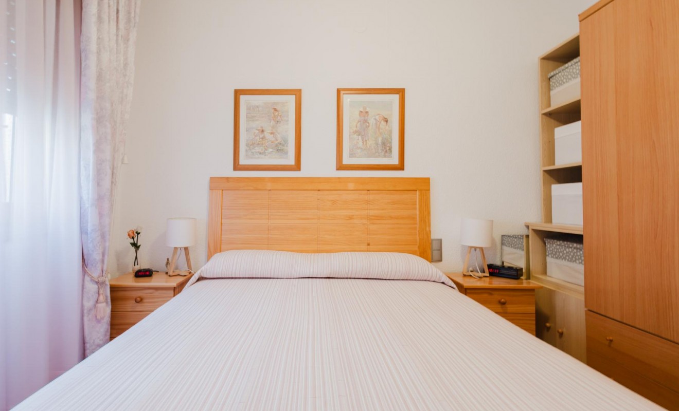 Wederverkoop - Bungalow - Torrevieja - Playa de los Naufragos