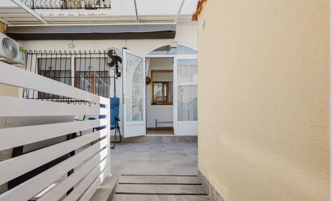 Wederverkoop - Bungalow - Torrevieja - Playa de los Naufragos