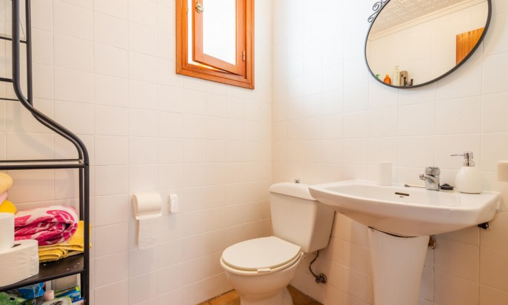 Sale - Apartamento - Torrevieja - Playa de los Naufragos