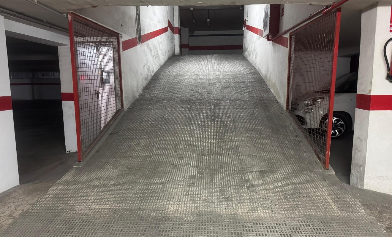 Wederverkoop - Garaje - Torrevieja - Playa Acequion