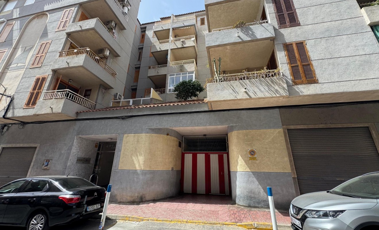 Wederverkoop - Garaje - Torrevieja - Playa Acequion