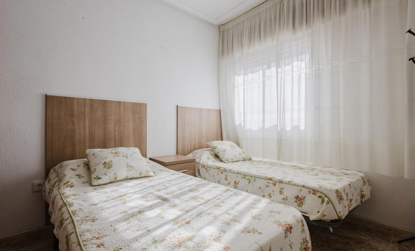 Revente - Apartamento - Torrevieja - Playa de los Naufragos