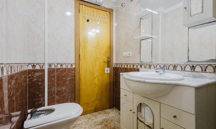 Revente - Apartamento - Torrevieja - Playa de los Naufragos