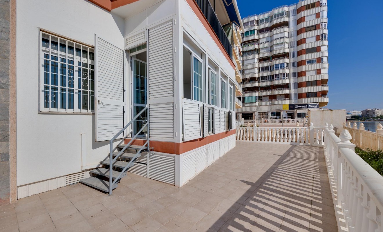 Wederverkoop - Apartamento - Torrevieja - Playa del Acequión