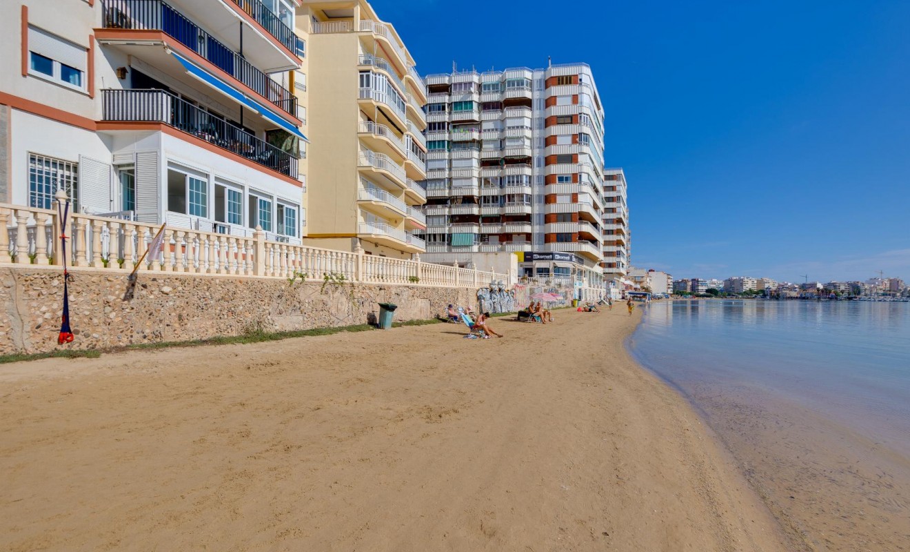 Wederverkoop - Apartamento - Torrevieja - Playa del Acequión