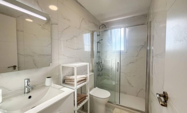 Wederverkoop - Apartamento - Torrevieja - Punta prima