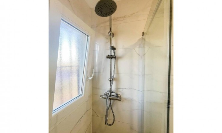 Wederverkoop - Apartamento - Torrevieja - Punta prima