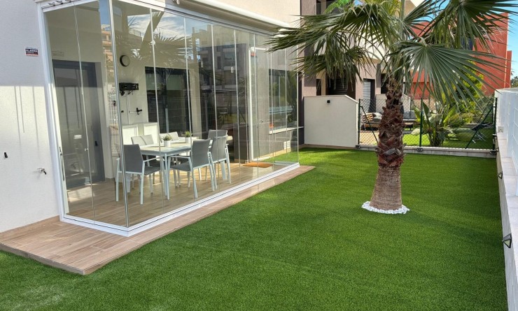 Sale - Apartment - Villamartín