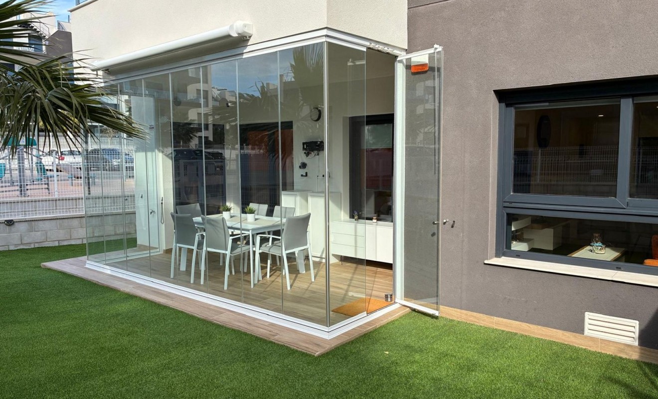 Sale - Apartment - Villamartín