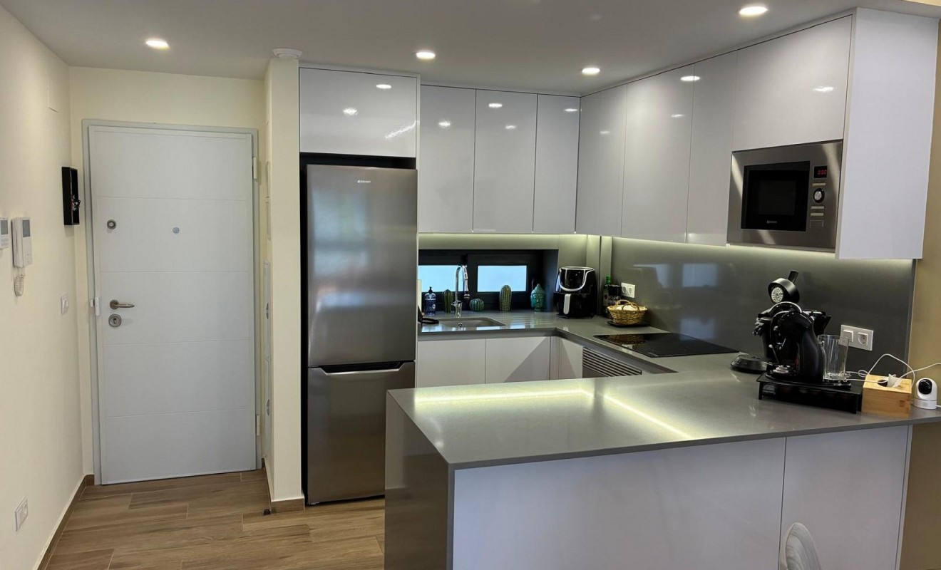 Sale - Apartment - Villamartín