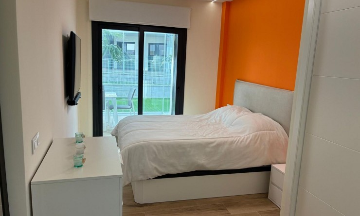 Sale - Apartment - Villamartín