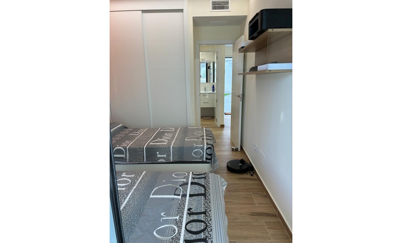 Sale - Apartment - Villamartín