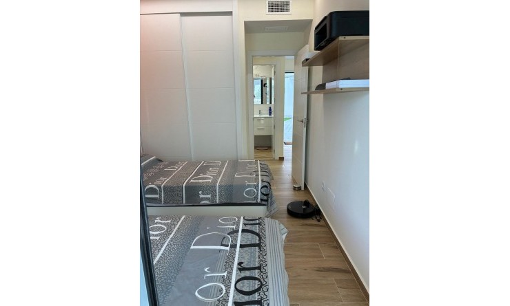 Sale - Apartment - Villamartín