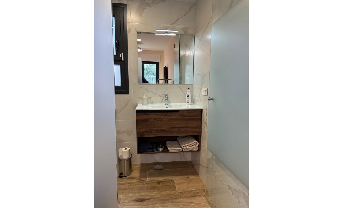 Sale - Apartment - Villamartín