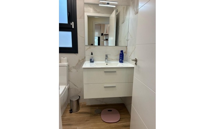 Sale - Apartment - Villamartín