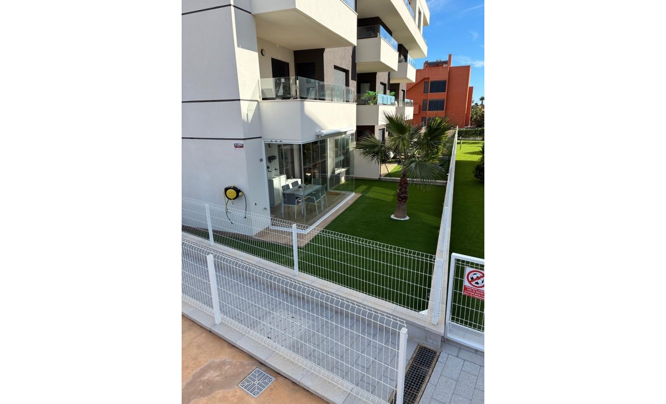 Sale - Apartment - Villamartín