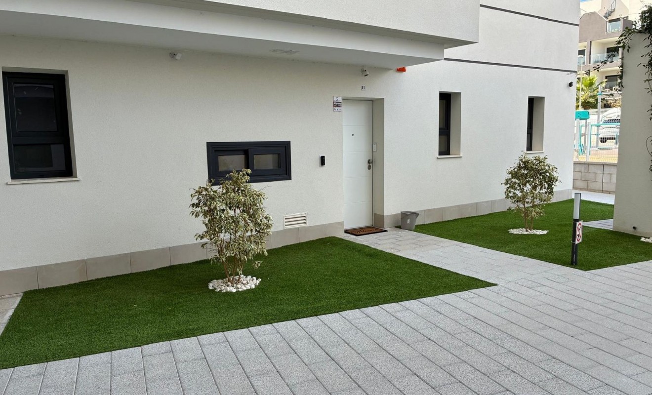 Sale - Apartment - Villamartín