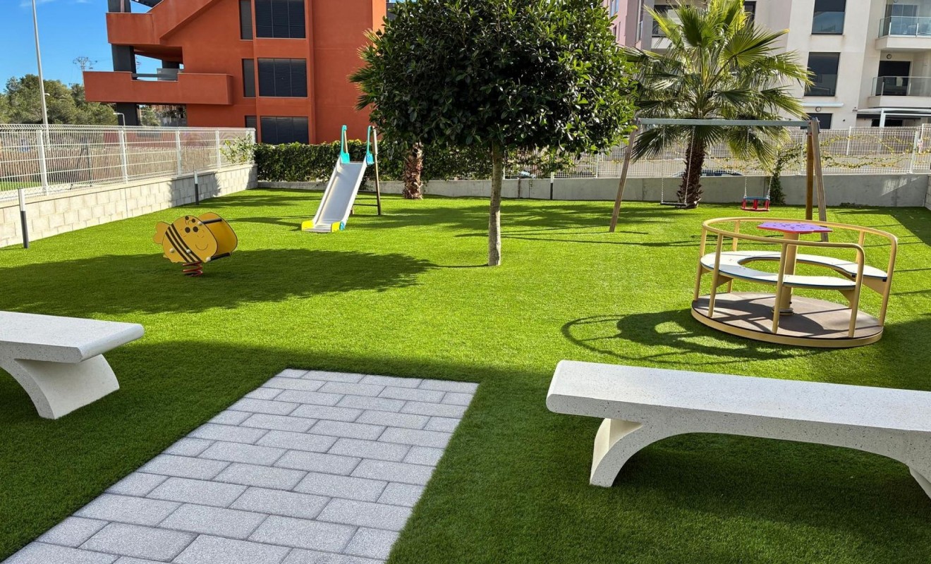 Sale - Apartment - Villamartín