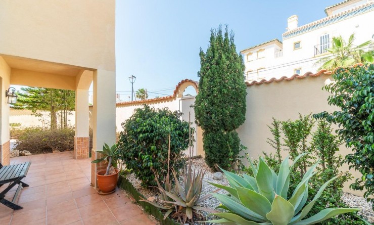 Wederverkoop - Villa - Torrevieja - La Mata