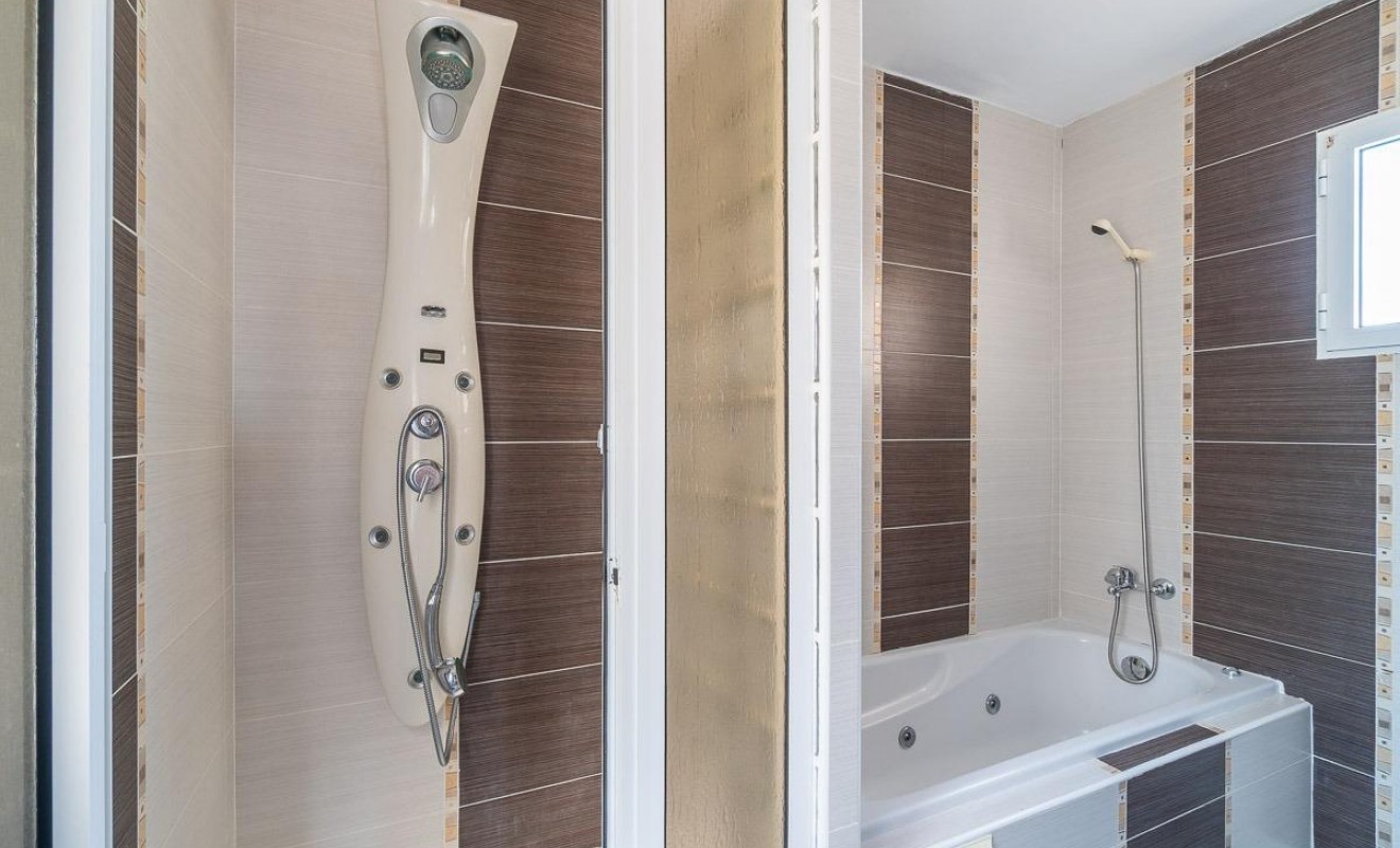 Wederverkoop - Villa - Torrevieja - La Mata