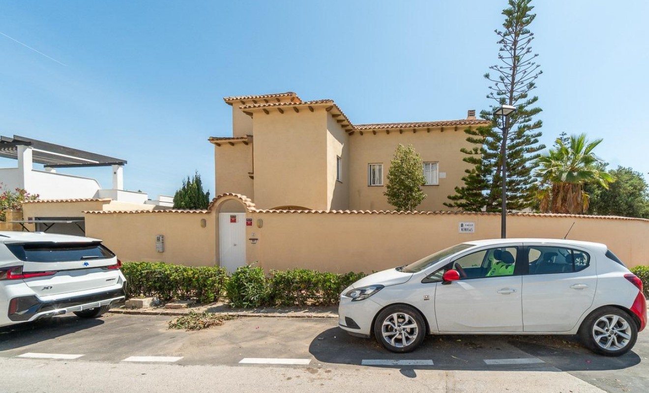 Wederverkoop - Villa - Torrevieja - La Mata