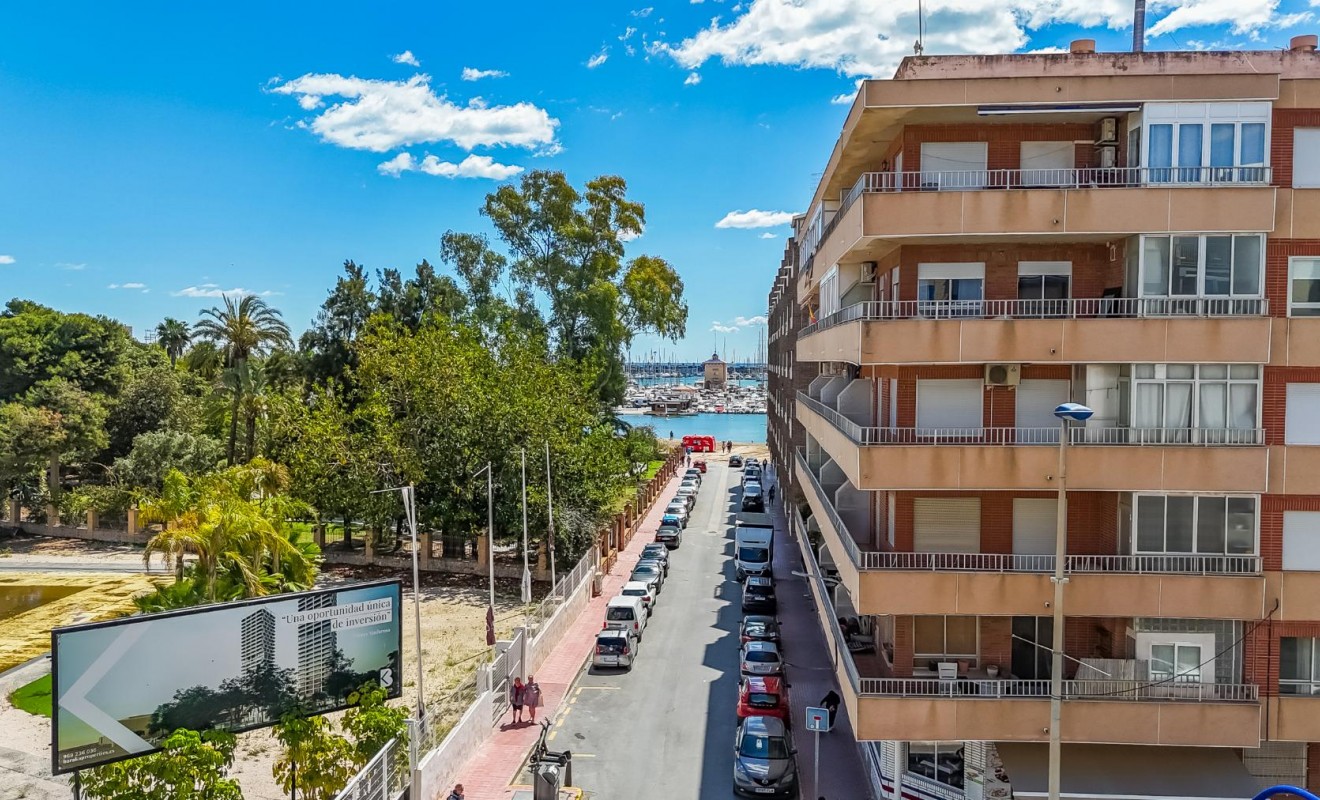 Sale - Apartamento - Torrevieja - Playa del Acequión