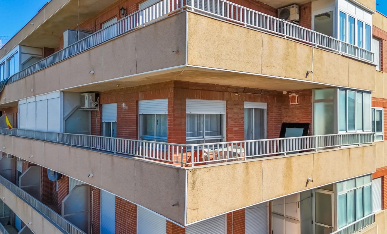 Sale - Apartamento - Torrevieja - Playa del Acequión
