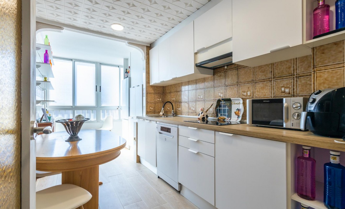 Sale - Apartamento - Torrevieja - Playa del Acequión