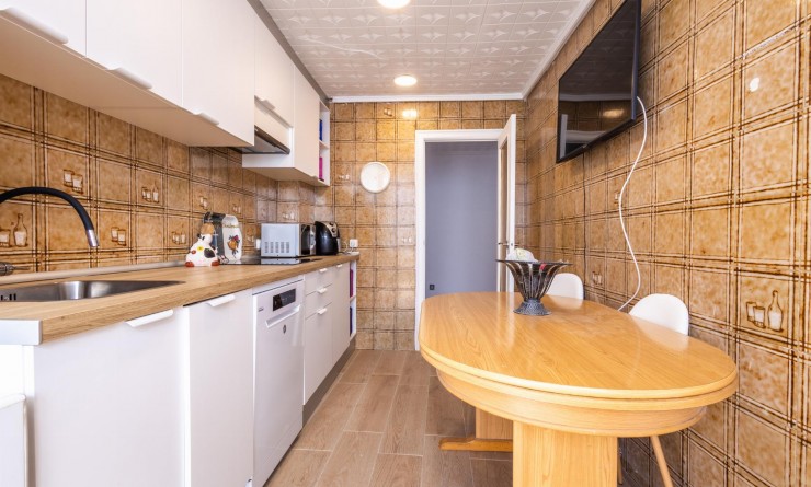 Sale - Apartamento - Torrevieja - Playa del Acequión