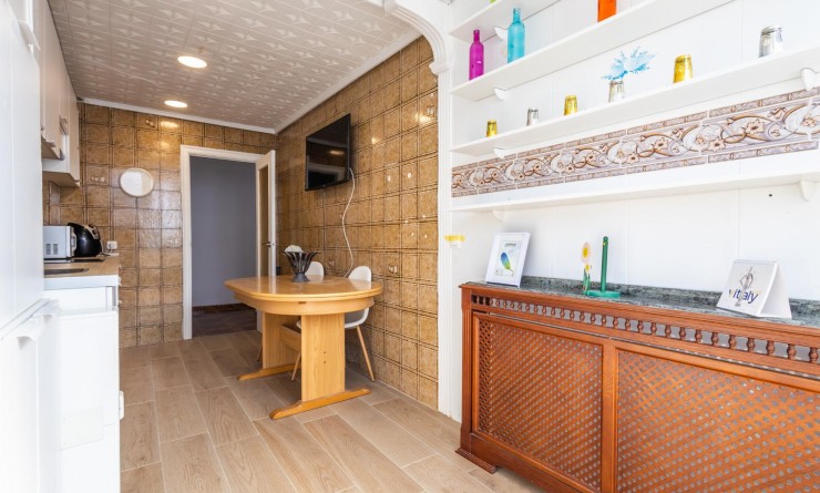 Sale - Apartamento - Torrevieja - Playa del Acequión