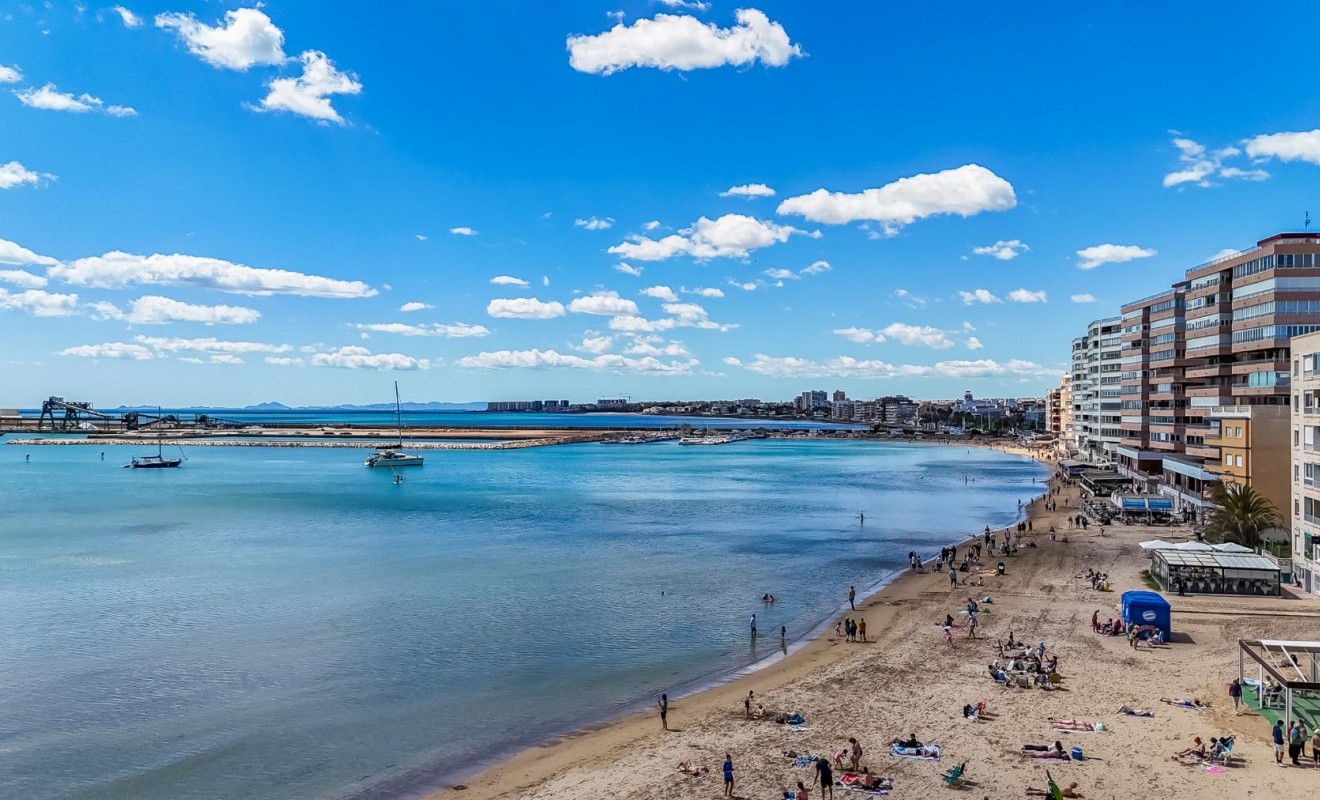 Sale - Apartamento - Torrevieja - Playa del Acequión