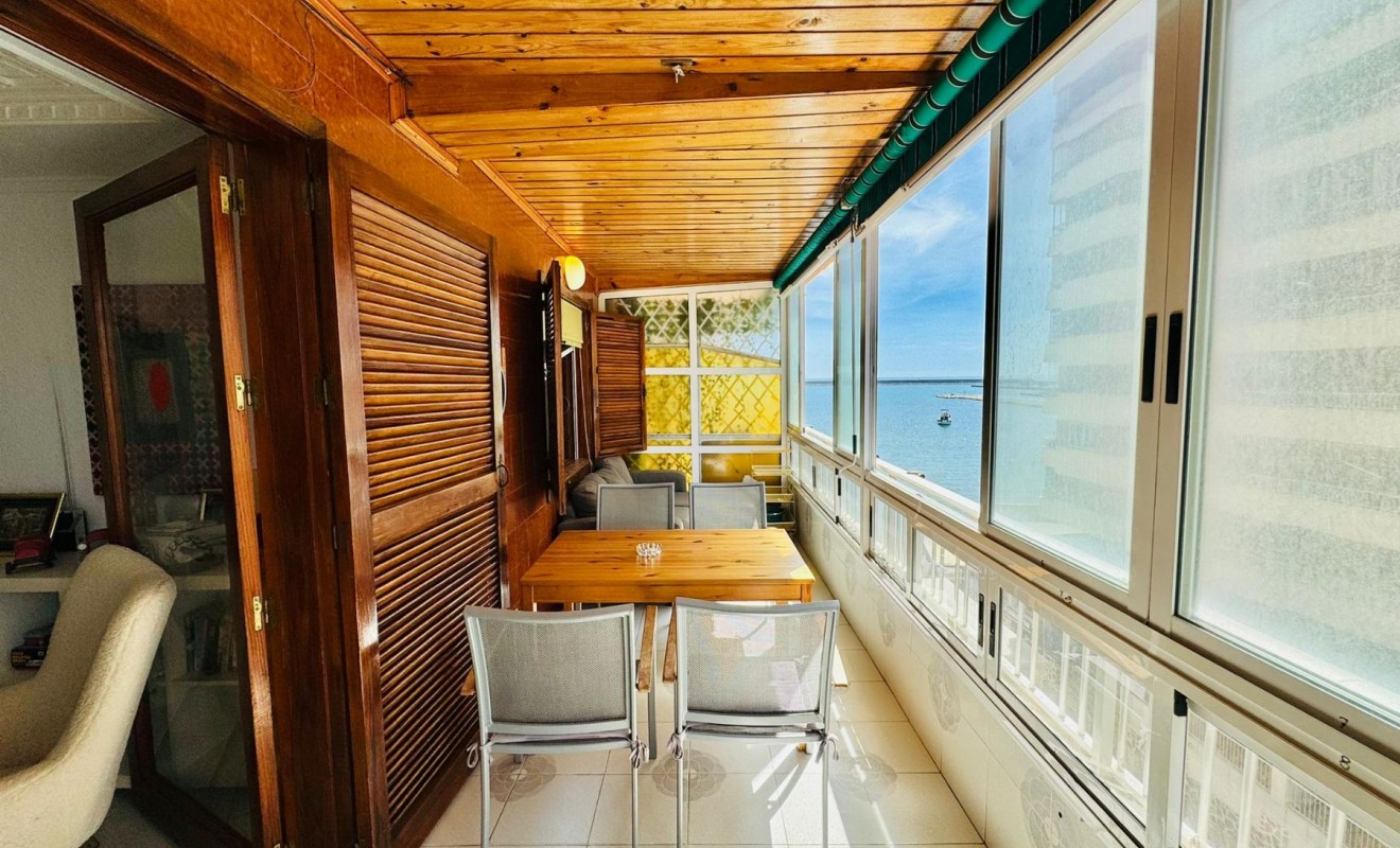 Wederverkoop - Apartamento - Torrevieja - Playa del Acequión