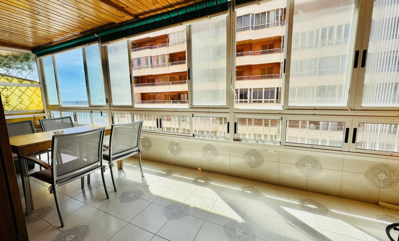 Wederverkoop - Apartamento - Torrevieja - Playa del Acequión