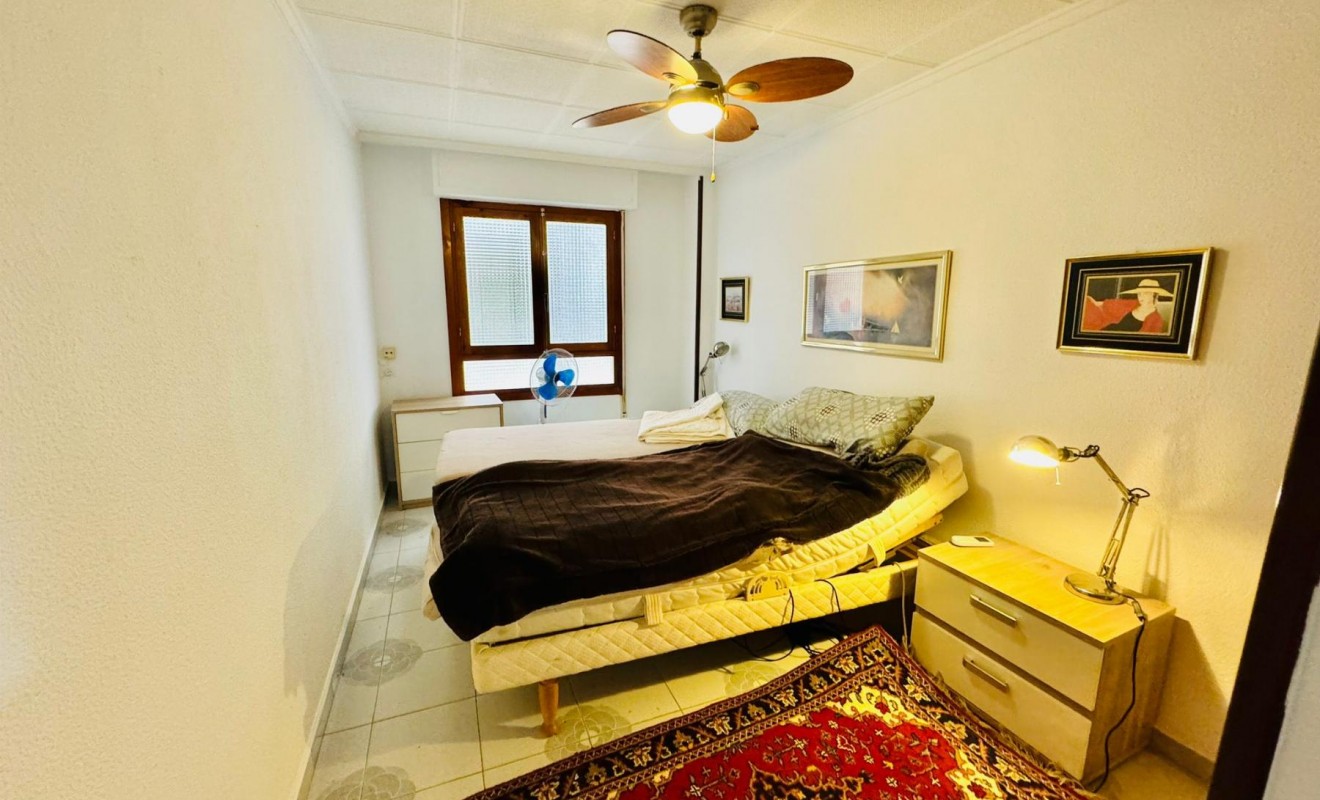 Wederverkoop - Apartamento - Torrevieja - Playa del Acequión