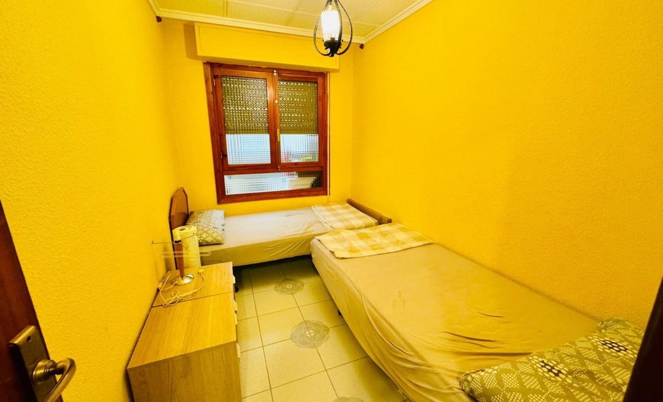 Wederverkoop - Apartamento - Torrevieja - Playa del Acequión