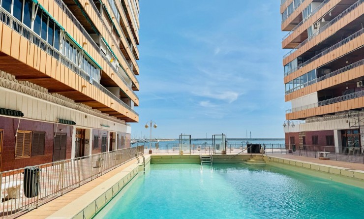 Wederverkoop - Apartamento - Torrevieja - Playa del Acequión