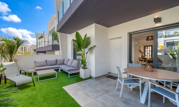 Wederverkoop - 1. Apartment / flat - San Miguel de Salinas - Urbanizaciones