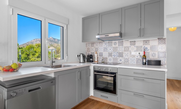 Wederverkoop - 5. Finca / Country Property - Crevillente