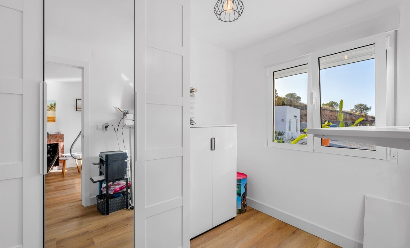 Wederverkoop - 5. Finca / Country Property - Crevillente