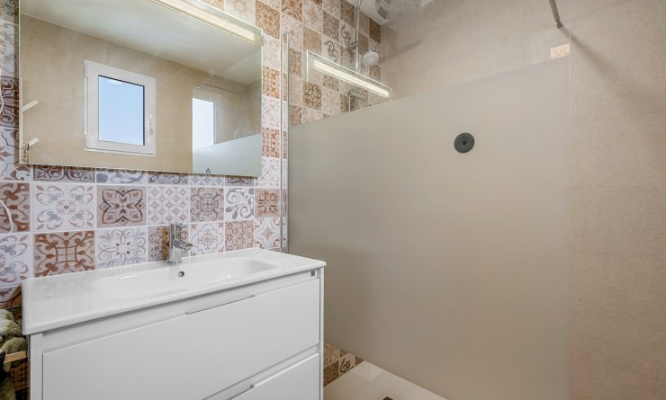 Wederverkoop - 5. Finca / Country Property - Crevillente